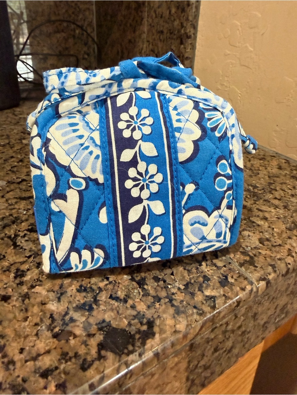 Vera Bradley All wrapped up
